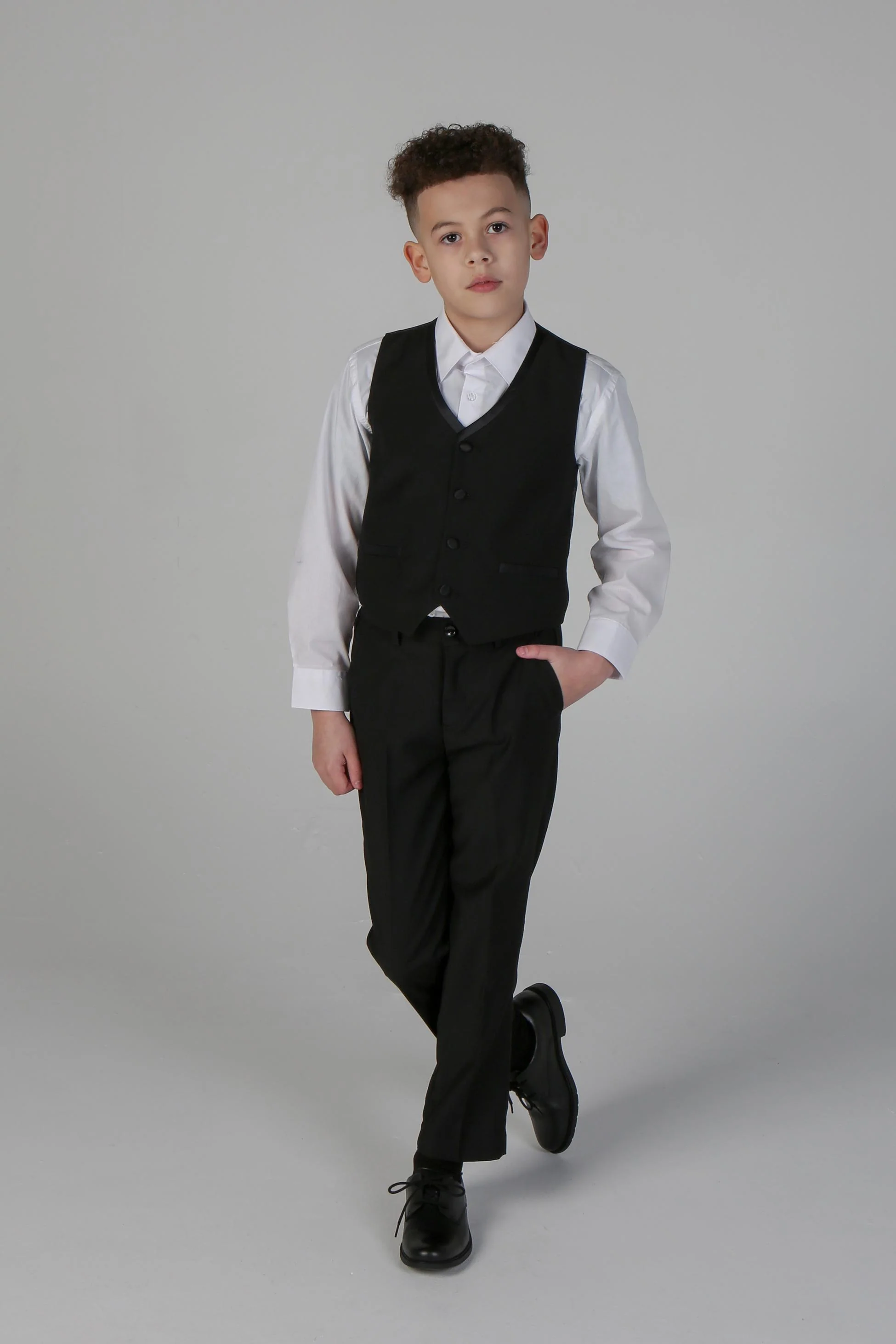 Boys Peak Lapel Tuxedo Dinner Suit - HARRY Black - Black - Image 6
