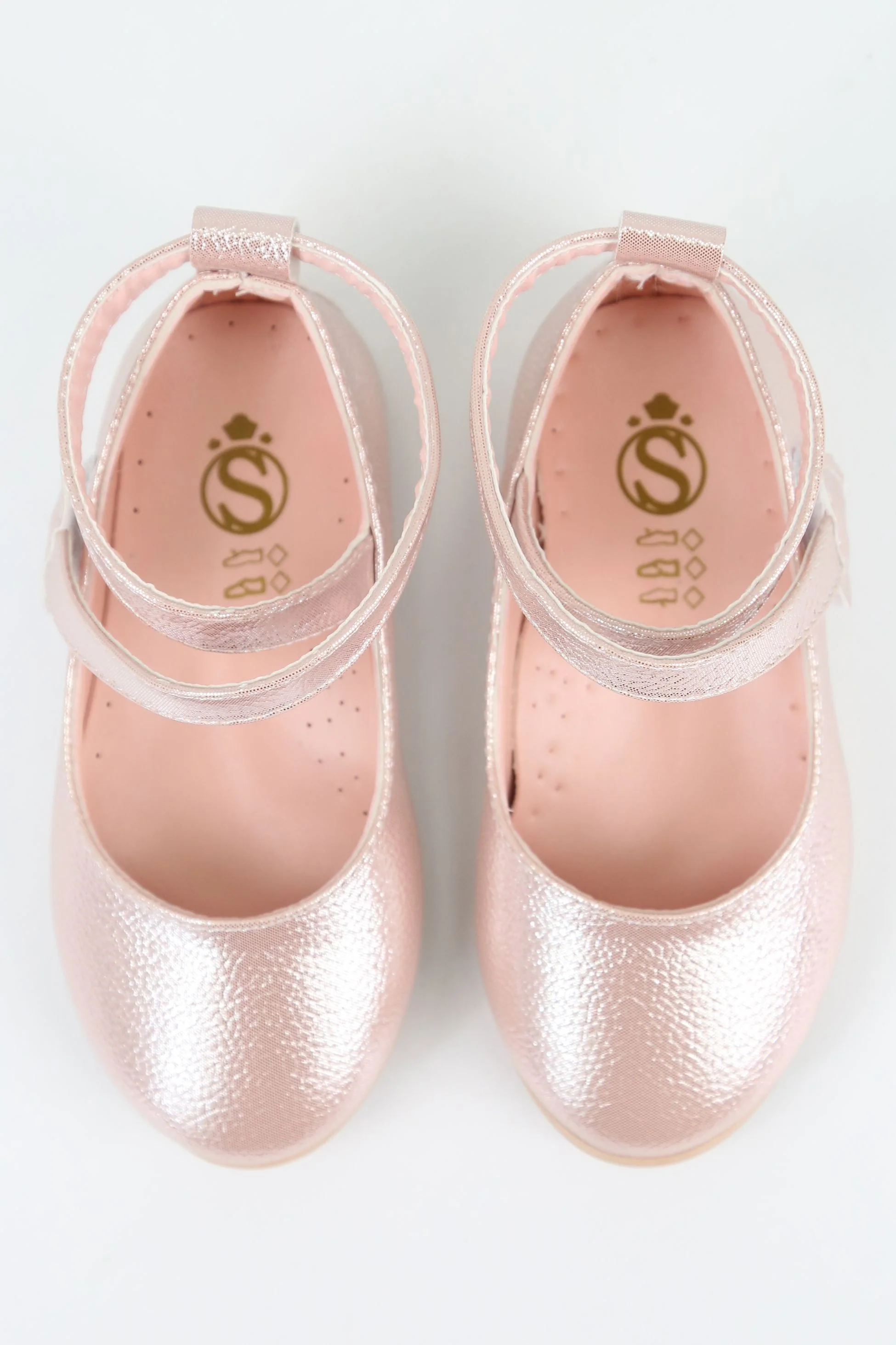 Girls' Shiny Mary Jane Flat Shoes with Criss Cross Strap - Pink - Image 3