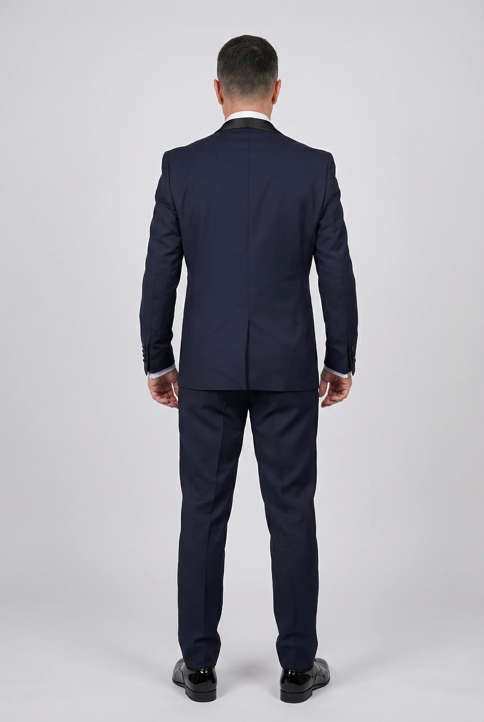 Men’s 4-Piece Shawl Lapel Tuxedo Suit - William - Navy - Image 4