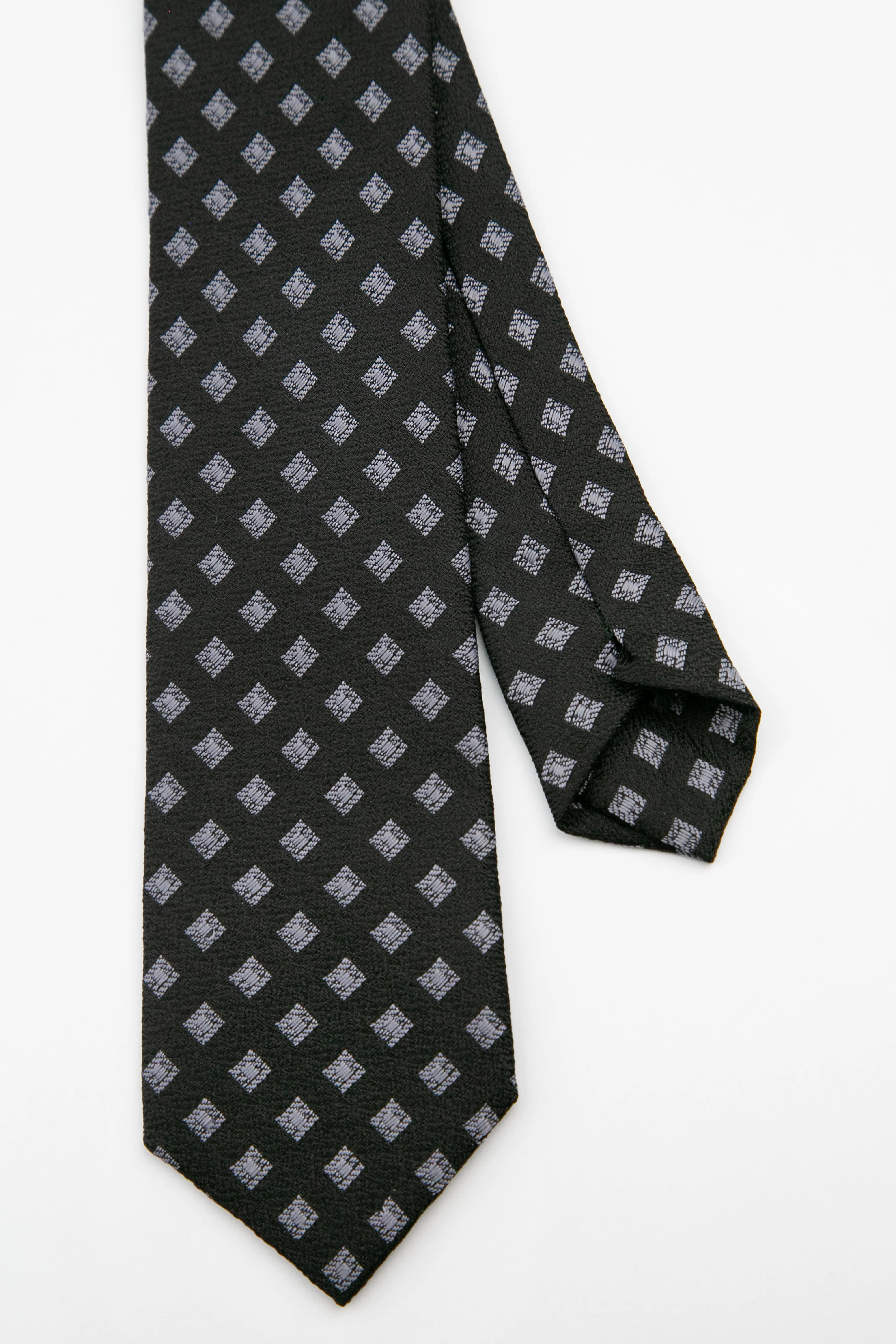 Men’s Textured Diamond Slim Tie & Pocket Square Set - Black - Image 3