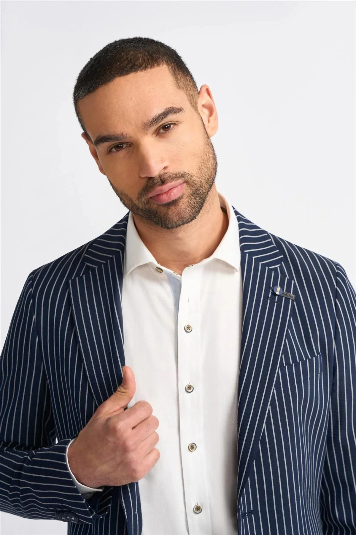 Men’s Slim Fit Pinstripe Navy Blazer - JULIAN - Navy Blue - Image 4